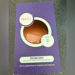 NUBRA FEATHER-LITE ADHESIVE BRA SEAMLESS C cup airy tan